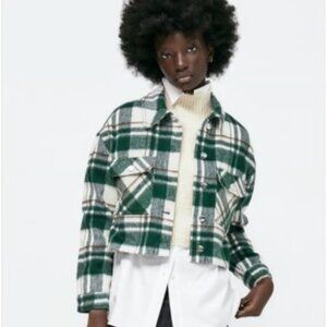 Zara Green Plaid Cropped Jacket Shacket Button Up Cozy Wool Blend